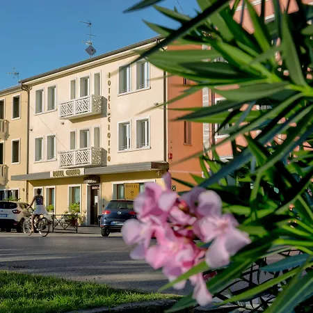 Giotto Hotel 3*