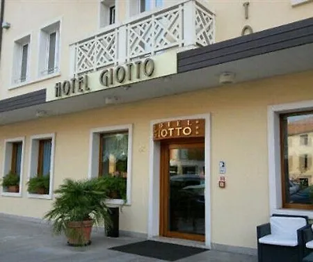 Hotel Giotto 3*