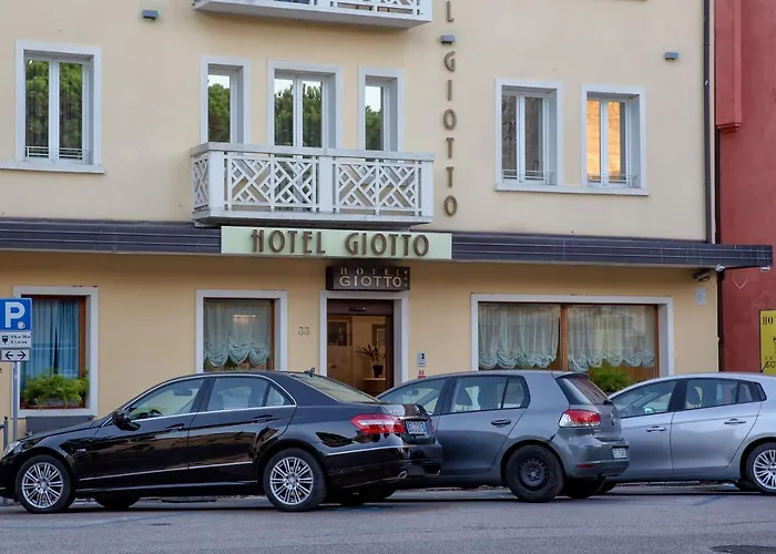 Hotel Giotto 3*