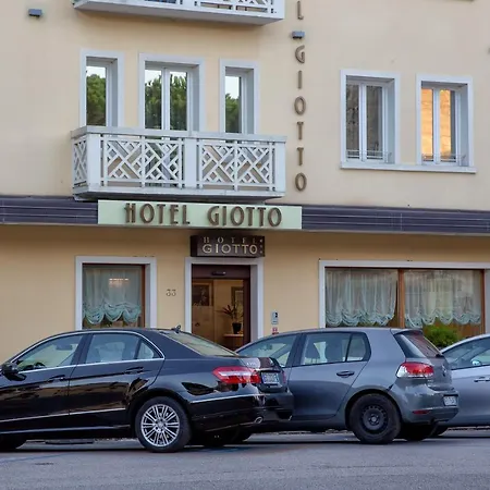 Hotel Giotto 3*