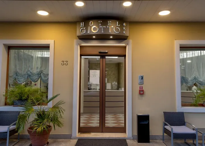 Giotto Hotel 3*